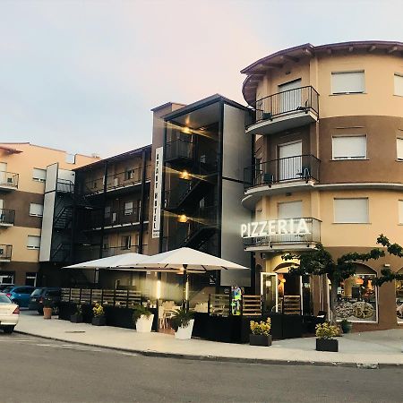 Apartamentos Giuliano Empuriabrava Εξωτερικό φωτογραφία